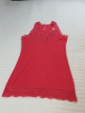 Women’s Pink Y2K lace trim racer back tank top size L feminine coquette